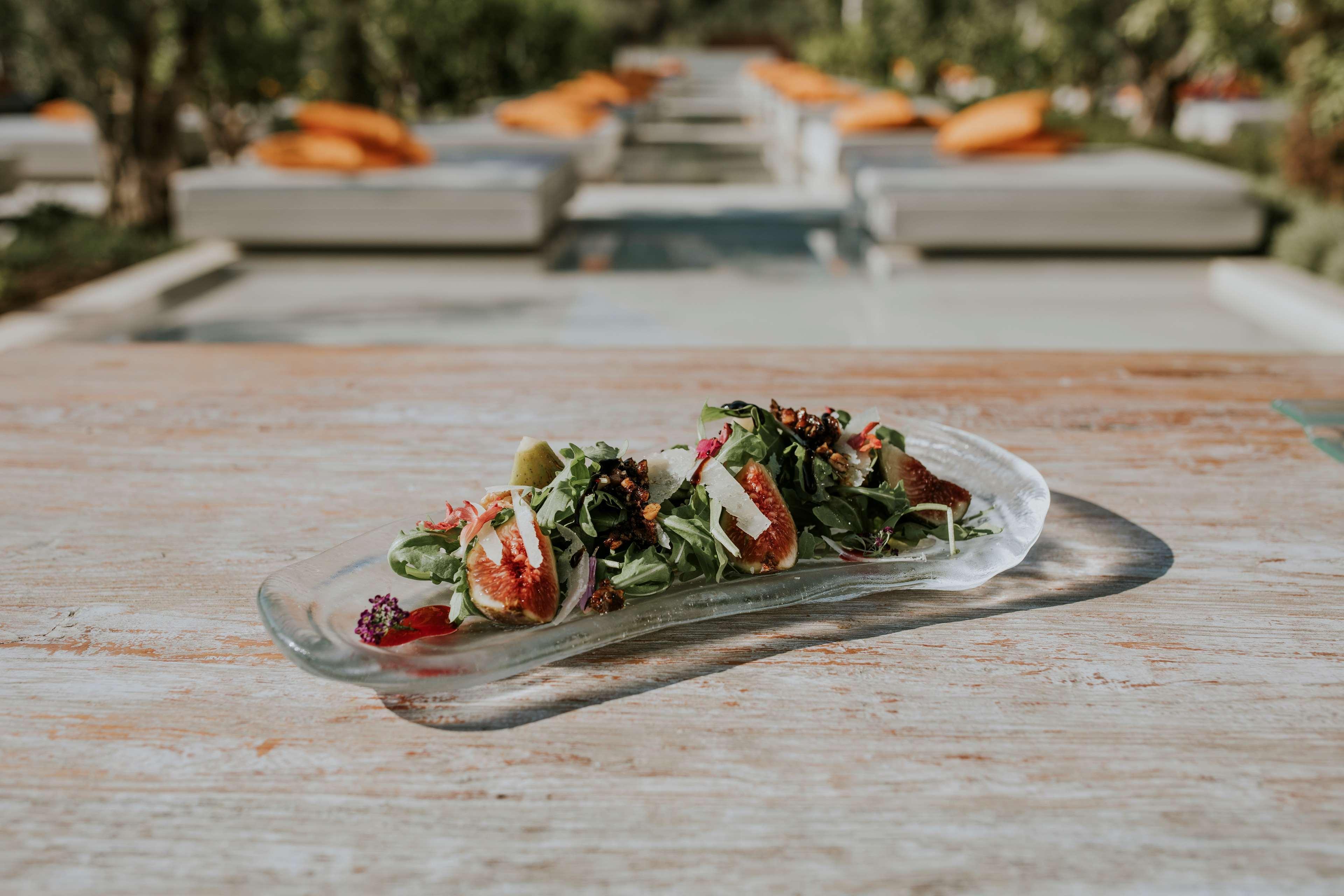 Higueron Hotel Curio Collection By Hilton (Adults Only) Fuengirola Exterior photo A salad at the restaurant