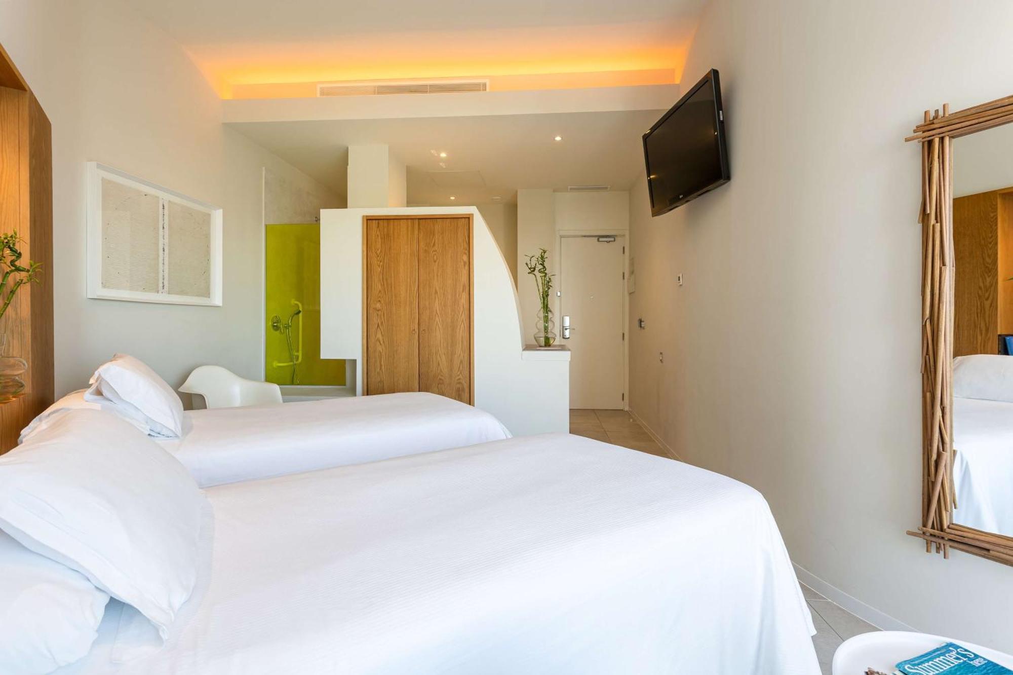 Higueron Hotel Curio Collection By Hilton (Adults Only) Fuengirola Exterior photo