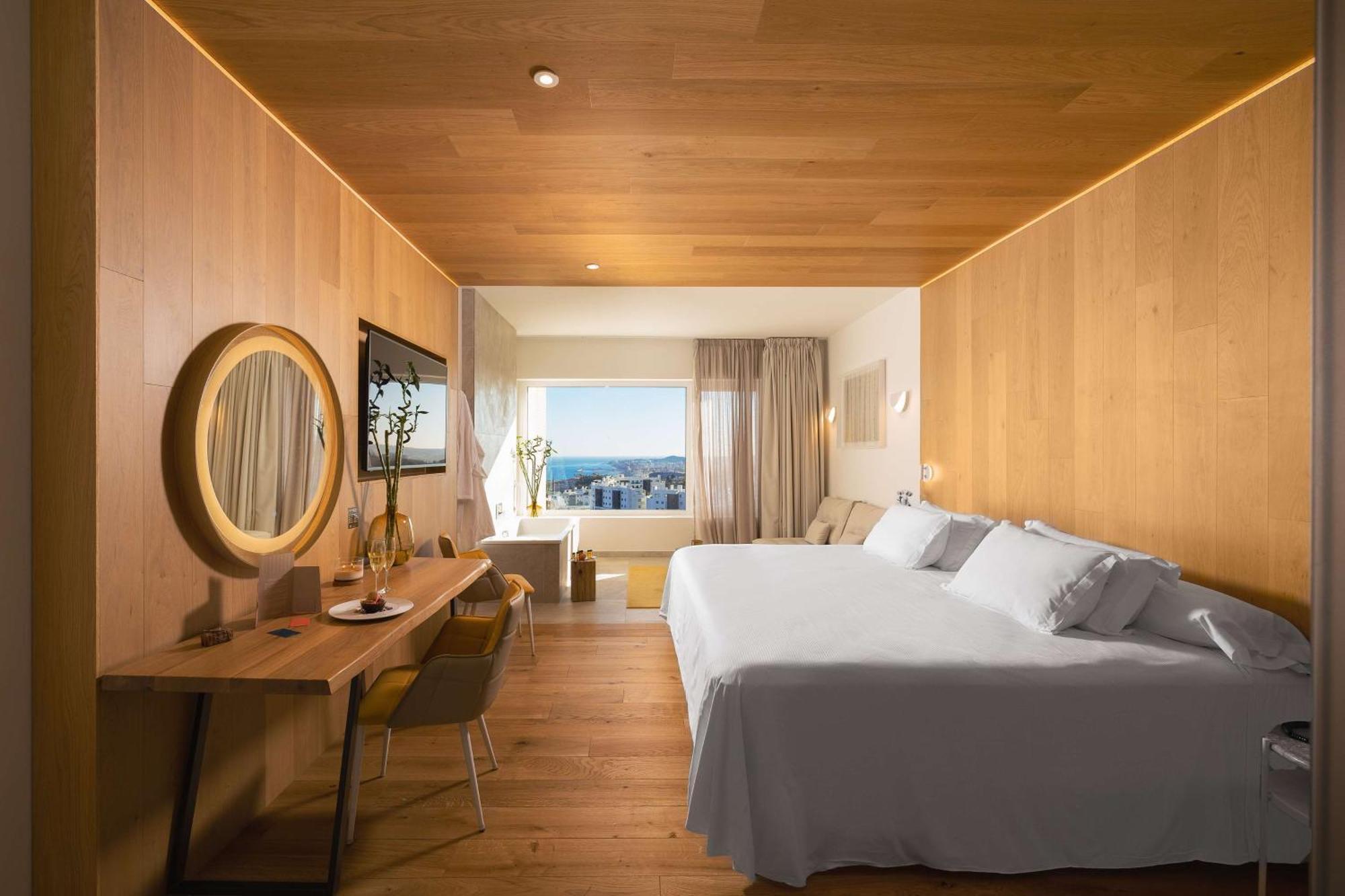 Higueron Hotel Curio Collection By Hilton (Adults Only) Fuengirola Exterior photo A room at the hotel