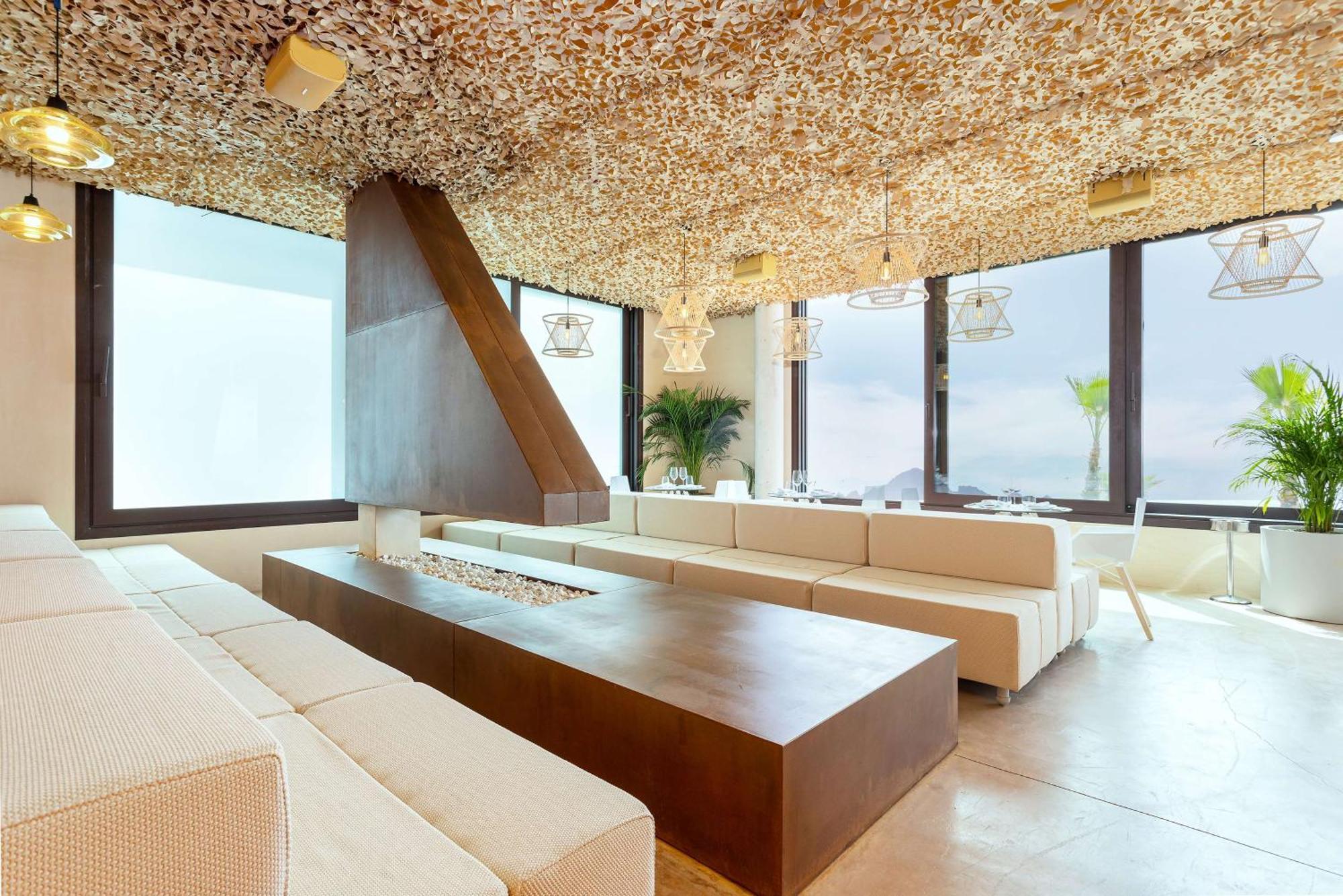 Higueron Hotel Curio Collection By Hilton (Adults Only) Fuengirola Exterior photo The interior of the restaurant