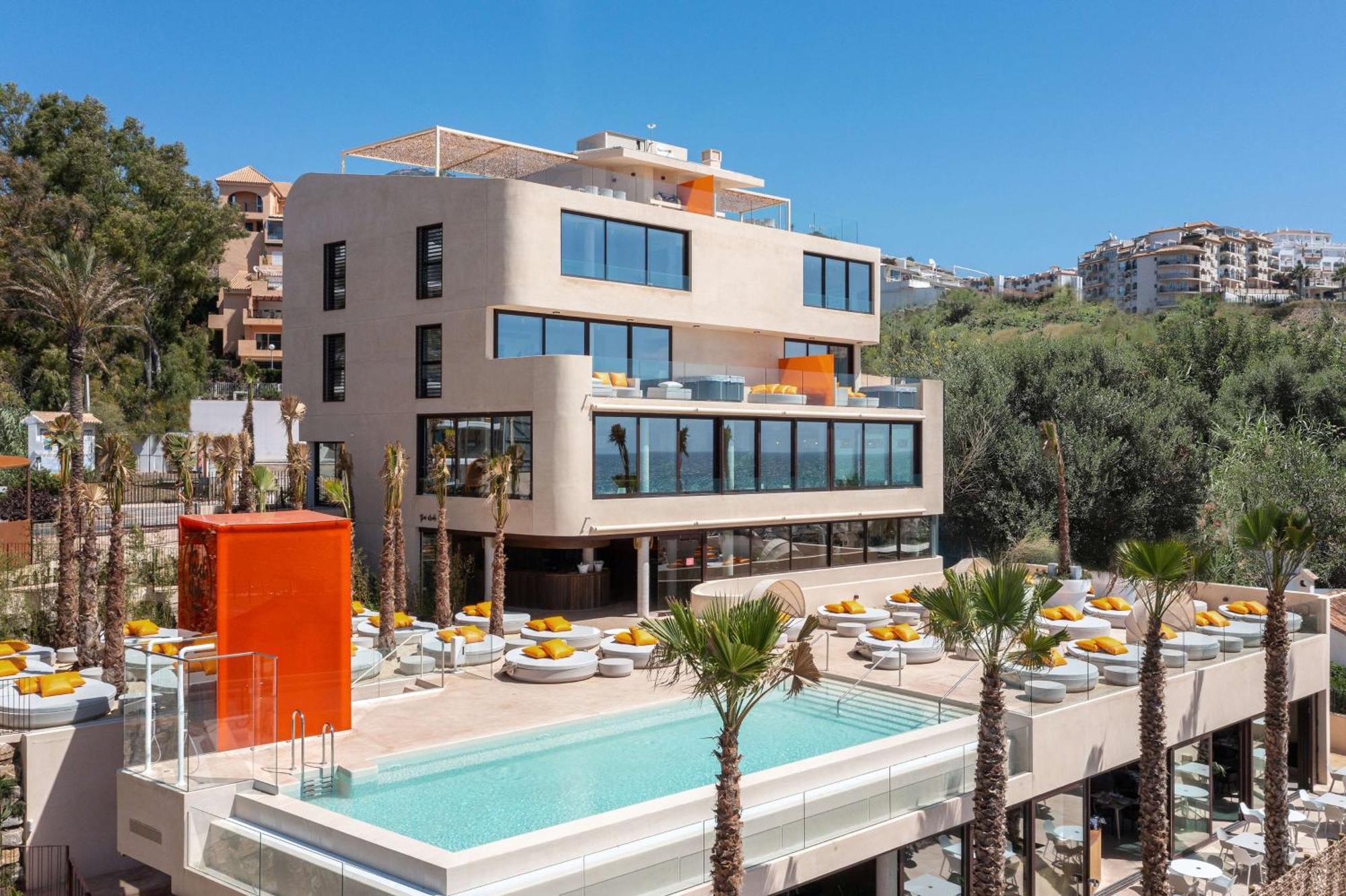 Higueron Hotel Curio Collection By Hilton (Adults Only) Fuengirola Exterior photo The hotel in 2014