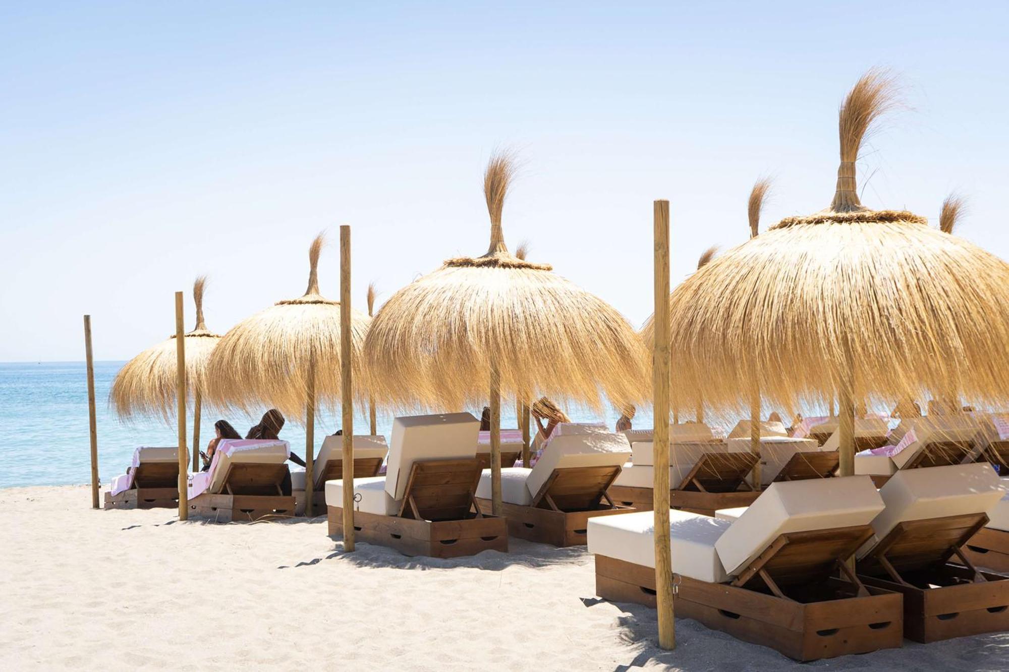 Higueron Hotel Curio Collection By Hilton (Adults Only) Fuengirola Exterior photo Beach in Marbella
