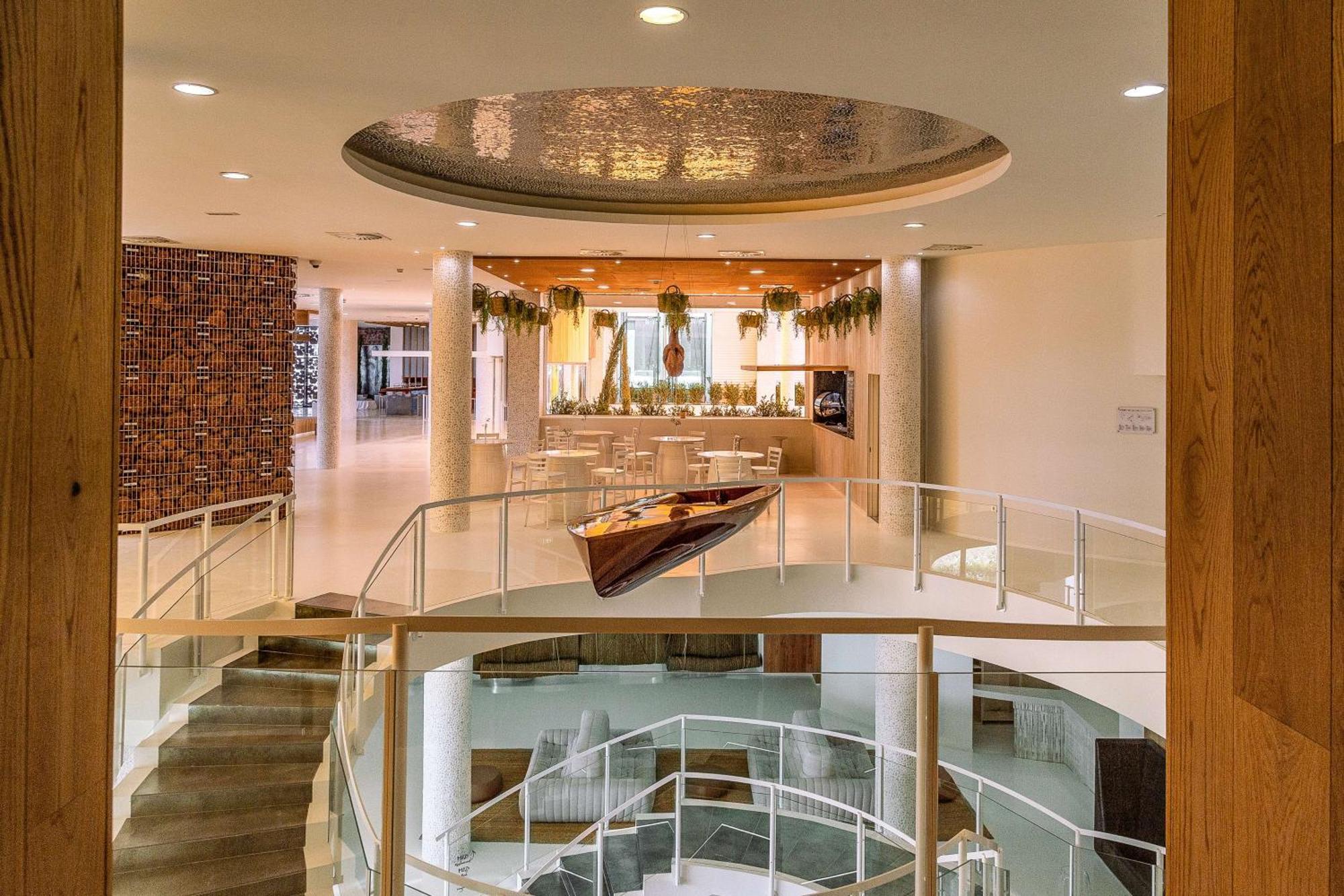 Higueron Hotel Curio Collection By Hilton (Adults Only) Fuengirola Exterior photo The lobby of the hotel