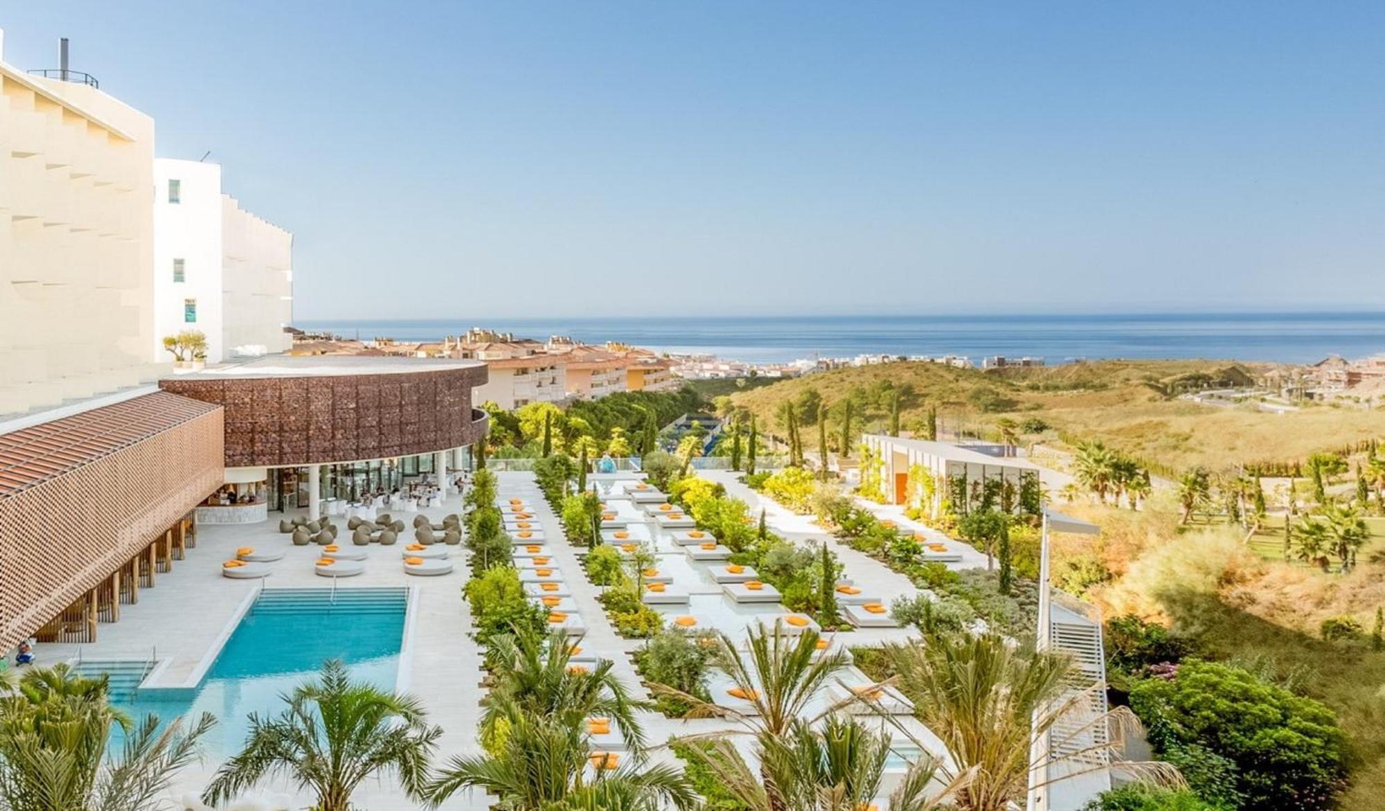 Higueron Hotel Curio Collection By Hilton (Adults Only) Fuengirola Exterior photo The hotel's main pool